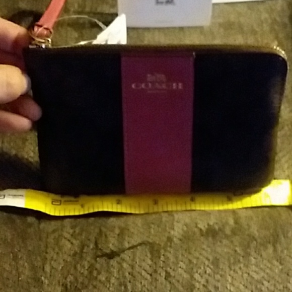 •Last Price Drop•💖BNWTS💖 Coach Wristlett - Picture 7 of 8